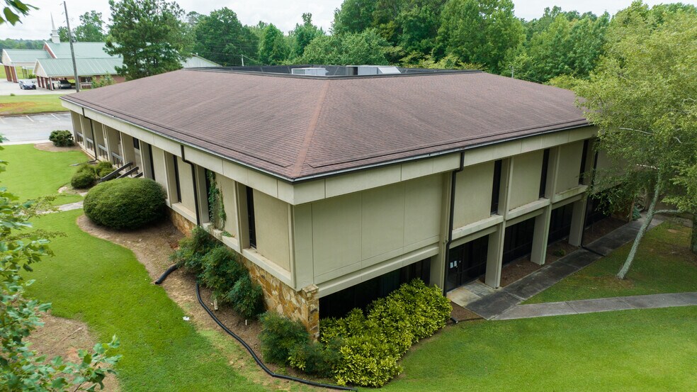 More Photos Of 1330 N Park St, Carrollton Office For Sale