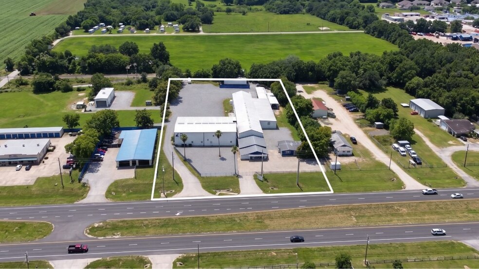 More Photos Of 3145 US Highway 92 E, Lakeland Warehouse For Lease