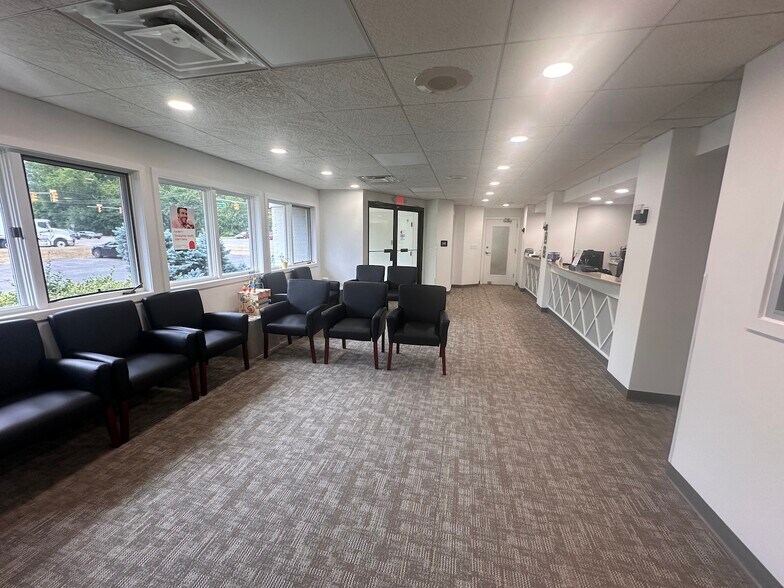 More Photos Of 1621 44th St SW, Grand Rapids Medical For Sale