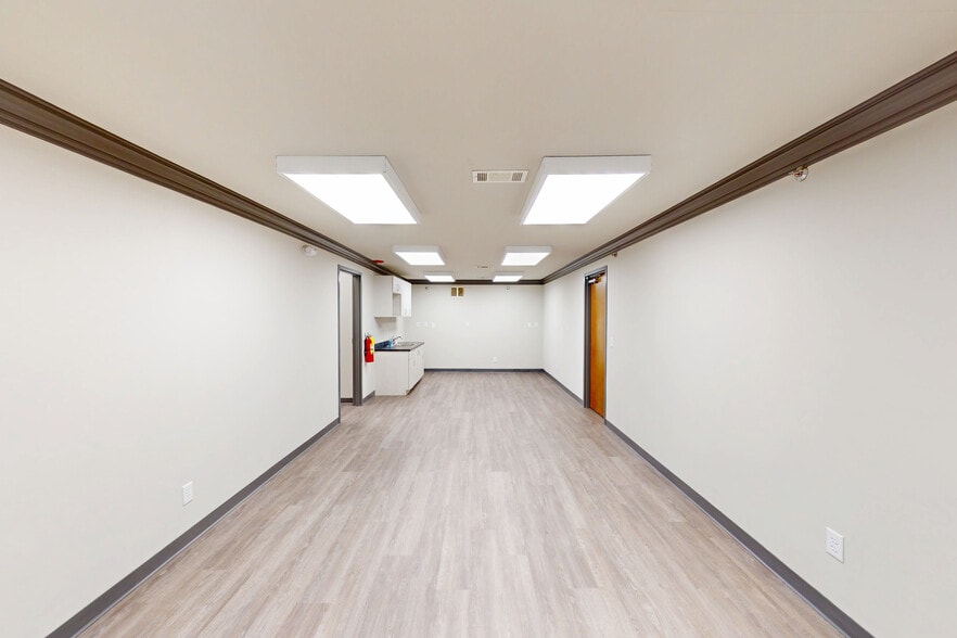 More Photos Of 5070 Minola Dr, Stonecrest Distribution For Sale