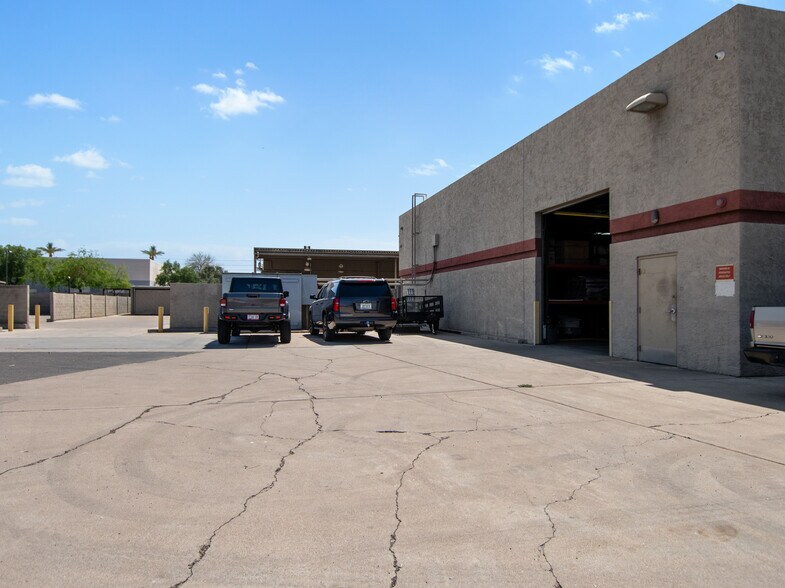 More Photos Of 3201 S Hardy Dr, Tempe Warehouse For Sale