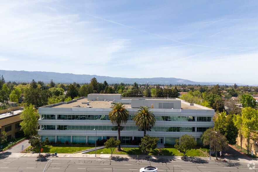More Photos Of 2105 S Bascom Ave, Campbell Medical For Lease