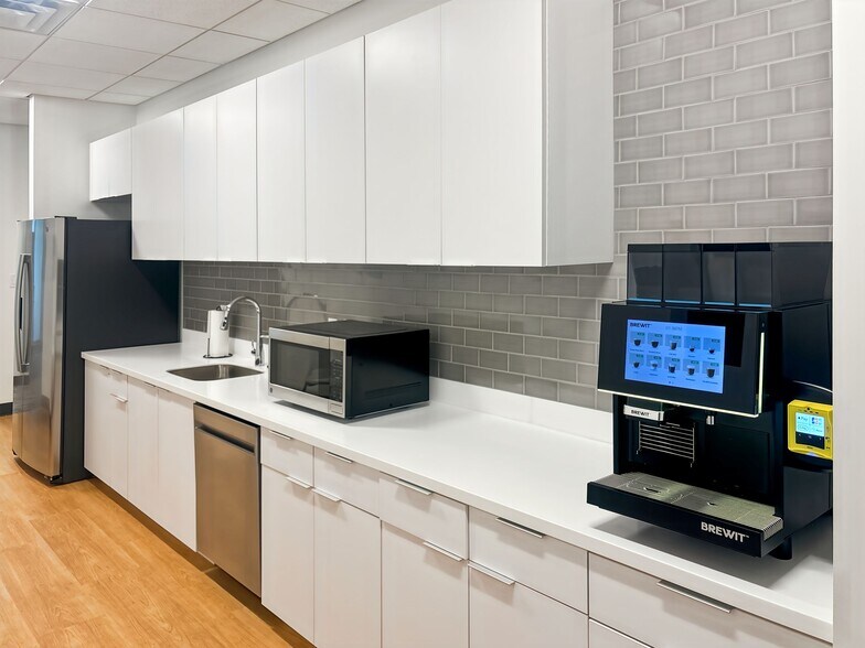 More Photos Of 2470 Daniells Bridge Rd, Athens Coworking Space