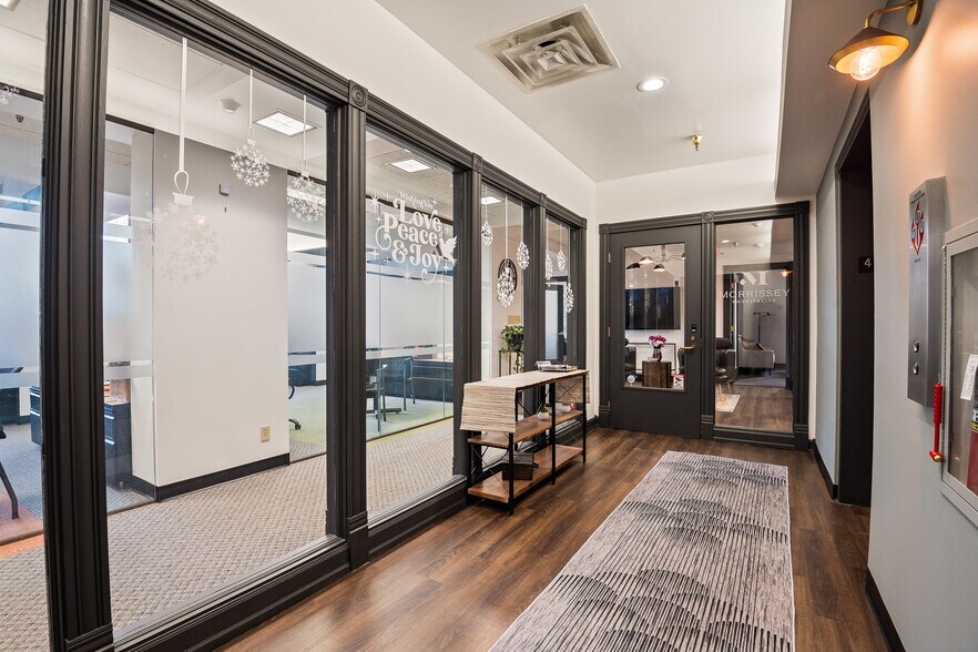 More Photos Of 6 W 5th St W, Saint Paul Office For Sale