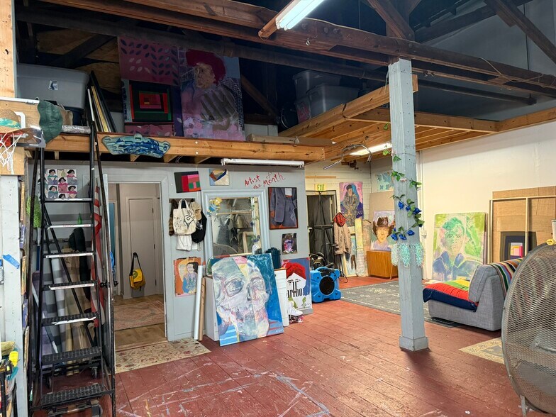 More Photos Of 2894 Pringle St, North Charleston Light Manufacturing For Lease