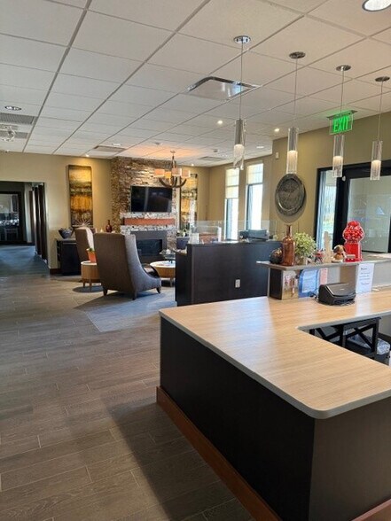 More Photos Of 4554 S 38th Ave, Fargo Bank For Lease