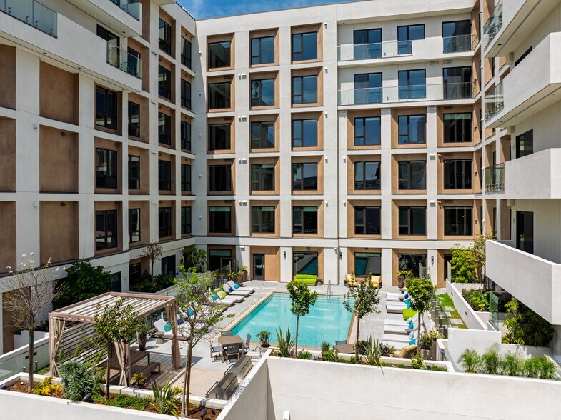 More Photos Of 10375 Washington Blvd, Culver City Apartments For Lease