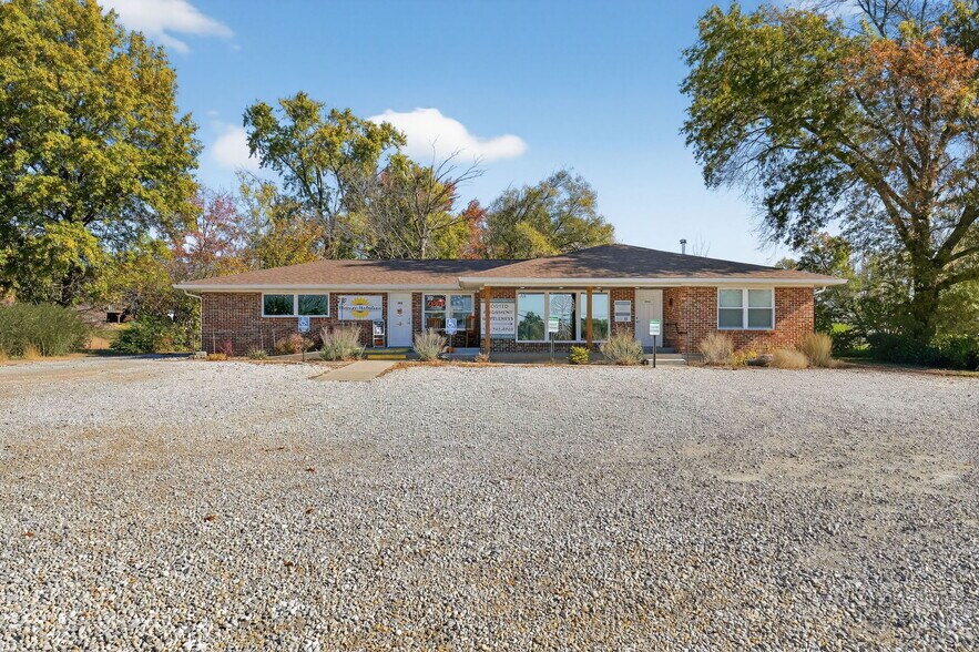 Primary Photo Of 302 S Lincoln Dr, Troy Office For Sale