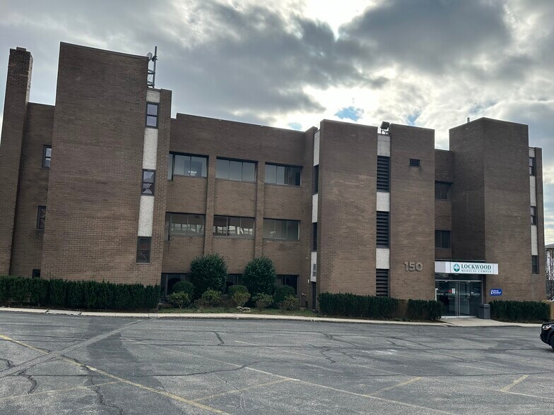 More Photos Of 150 Lockwood Ave, New Rochelle Medical For Lease