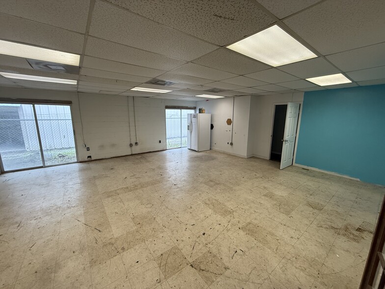 More Photos Of 1995 NE 31st Ave, Gainesville Warehouse For Sale