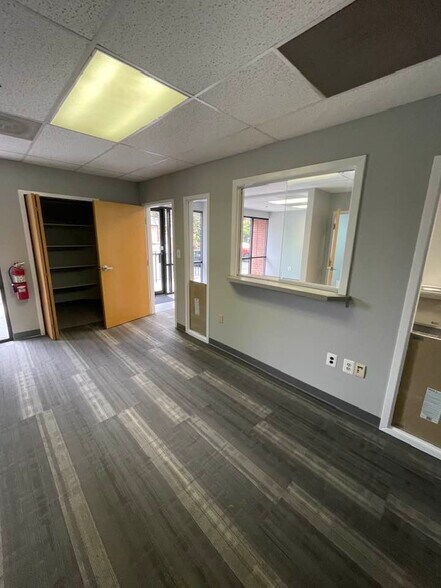 More Photos Of 15 Wormans Mill Ct, Frederick Research And Development For Lease