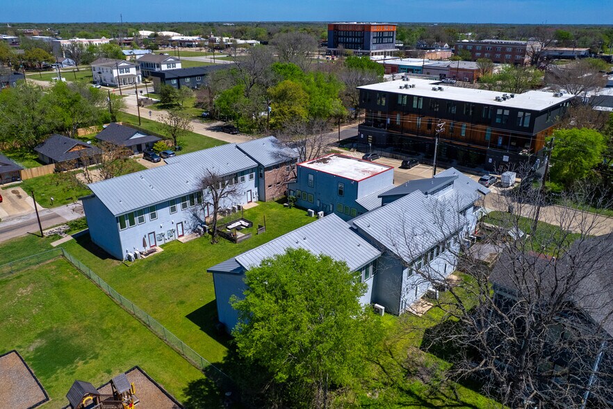 More Photos Of 300 N Parker Ave, Bryan Apartments For Sale