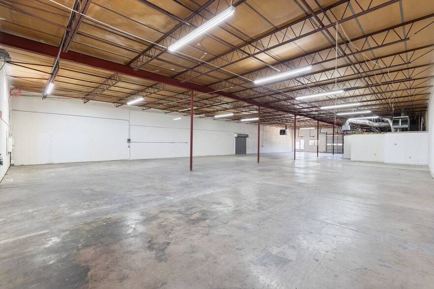 More Photos Of 3313-3327 Garden Brook Dr, Farmers Branch Unknown For Lease