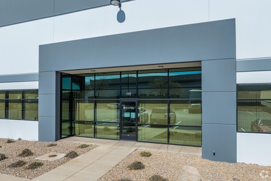 More Photos Of 7390 Eastgate Rd, Henderson Distribution For Lease