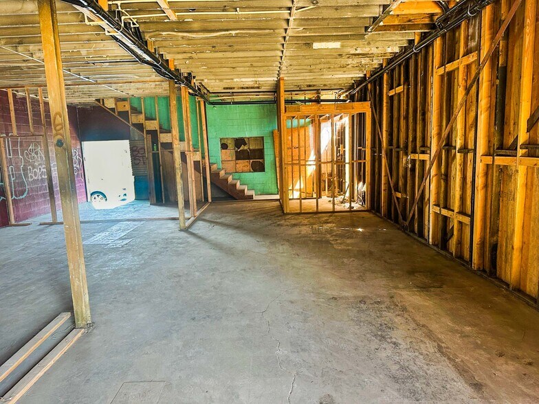 More Photos Of 1420-1424 W Slauson Ave, Los Angeles Warehouse For Sale