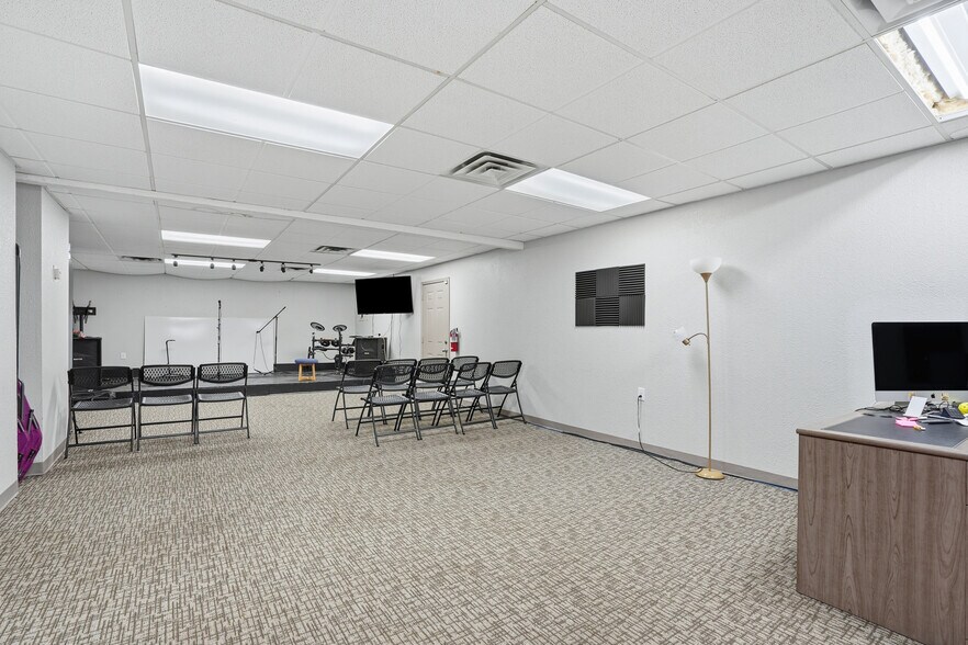 More Photos Of 342 SW Alsbury Blvd, Burleson Religious Facility For Sale