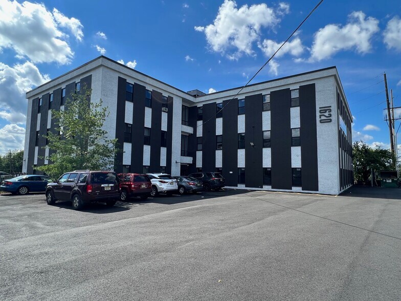 More Photos Of 1620 US Highway 22 E, Union Township Unknown For Lease