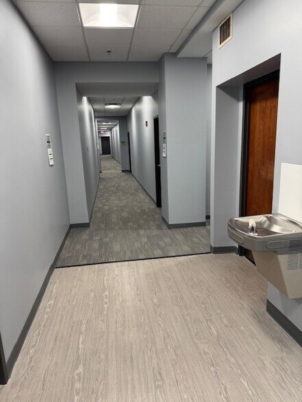 More Photos Of 501-505 E Broadway, Louisville Medical For Lease