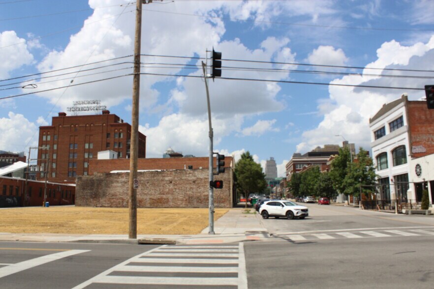 More Photos Of 1824 McGee St, Kansas City Land For Lease