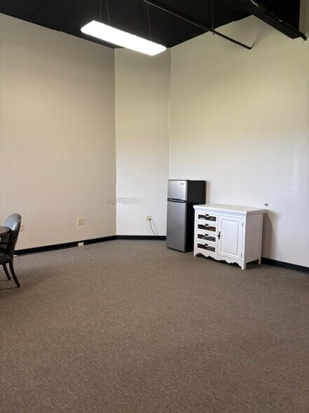 More Photos Of 11-101 W 112th Ave, Crown Point Office For Lease