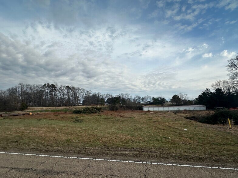 More Photos Of 1608 S Adams St, Fulton Land For Sale