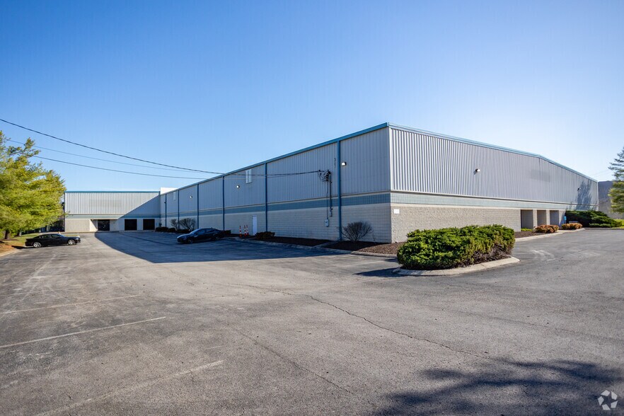 Primary Photo Of 3189-3195 Franklin Limestone Rd, Antioch Distribution For Lease