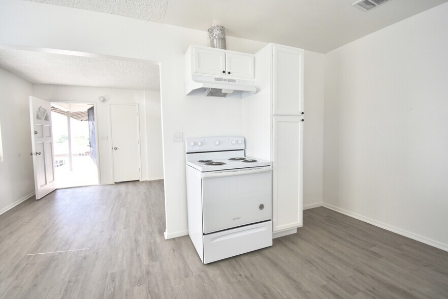 More Photos Of 25235 Pacific St, San Bernardino Apartments For Sale
