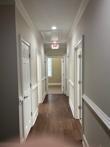 More Photos Of 1621 N Roberts Rd, Kennesaw Office For Lease