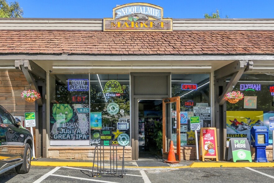 More Photos Of 8030 Railroad Ave SE, Snoqualmie Supermarket For Sale
