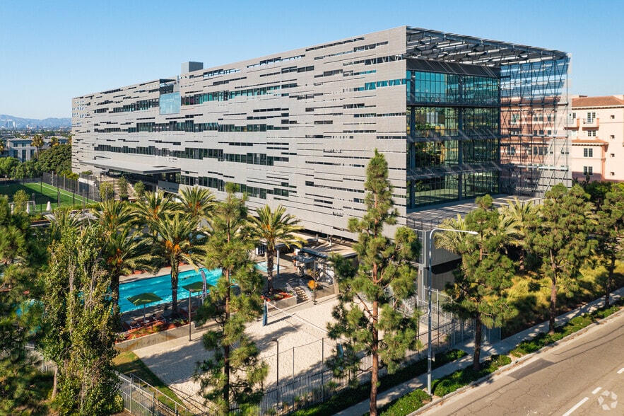 Primary Photo Of 5533 Waters Edge Way, Playa Vista Office For Lease