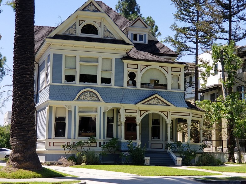 Primary Photo Of 253-255 S Marengo Ave, Pasadena Office For Sale