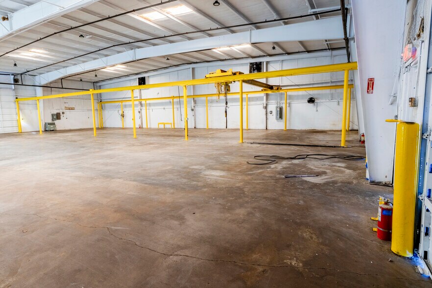 More Photos Of 300 Industrial Blvd, Mansfield Distribution For Lease