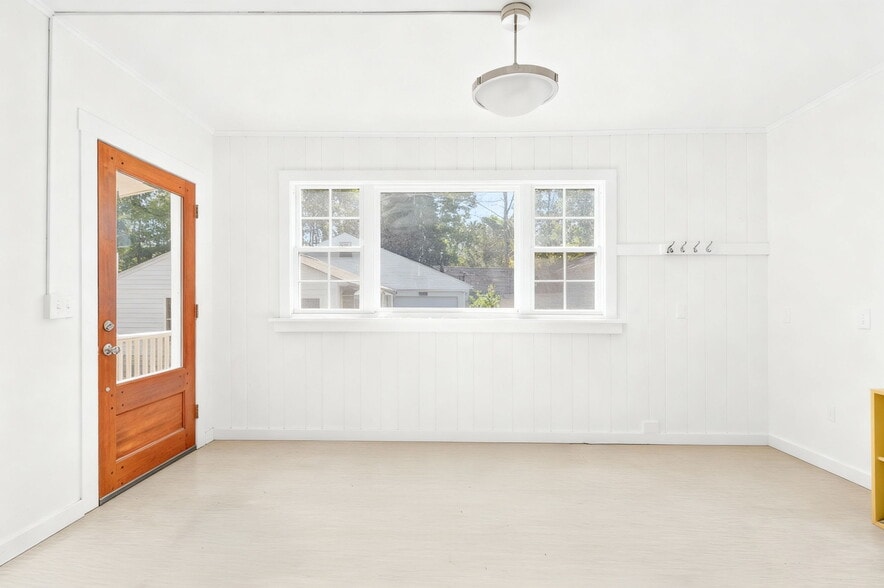 More Photos Of , Woodstock Unknown For Sale