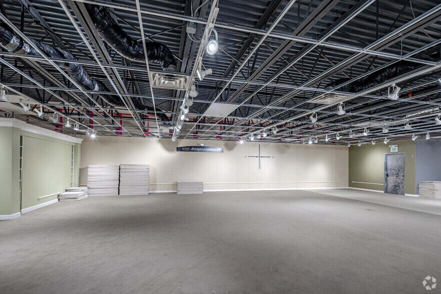 More Photos Of 55 Ridge Rd, North Arlington Storefront For Sale