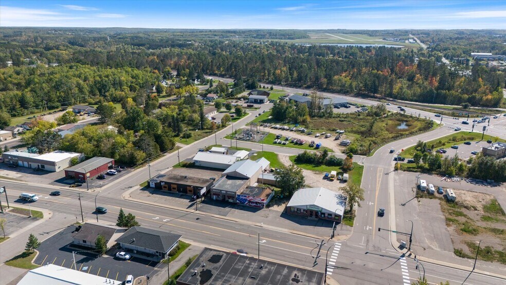 More Photos Of 816 NW 4th St, Grand Rapids General Retail For Sale