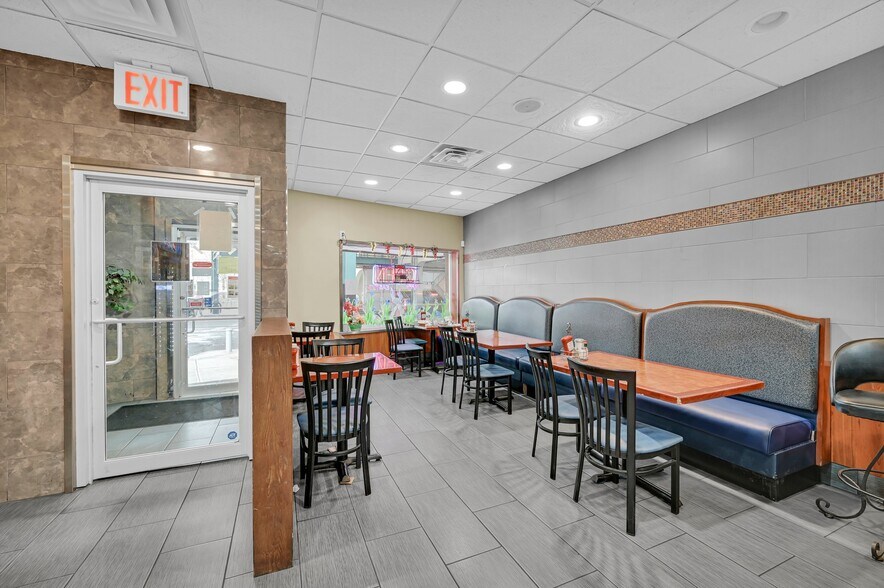 More Photos Of 135 Westchester Sq, Bronx Storefront Retail Office For Sale