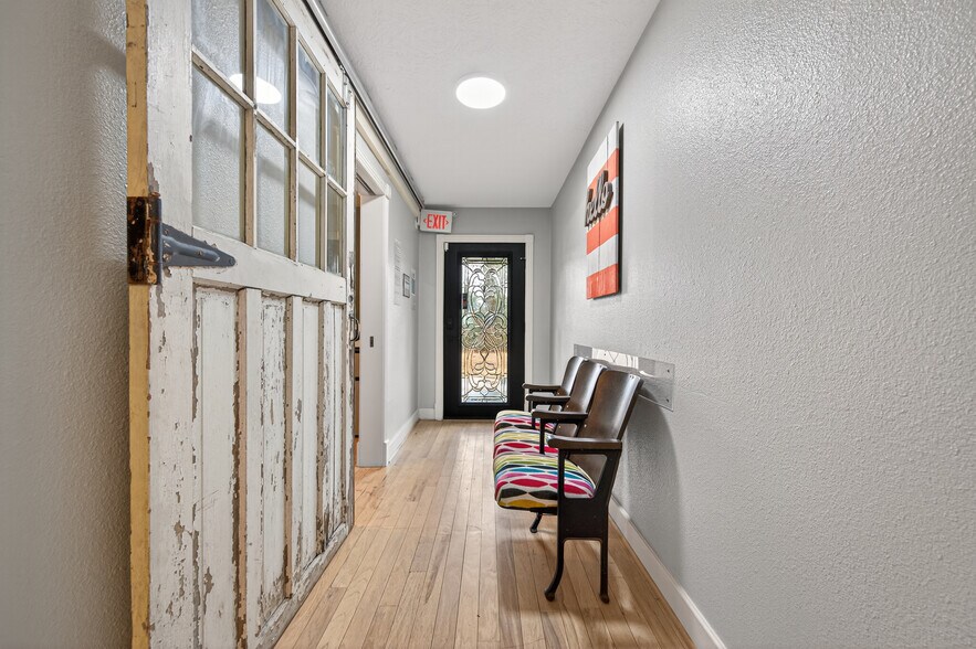 More Photos Of 8911 West Ln, Magnolia Office For Sale