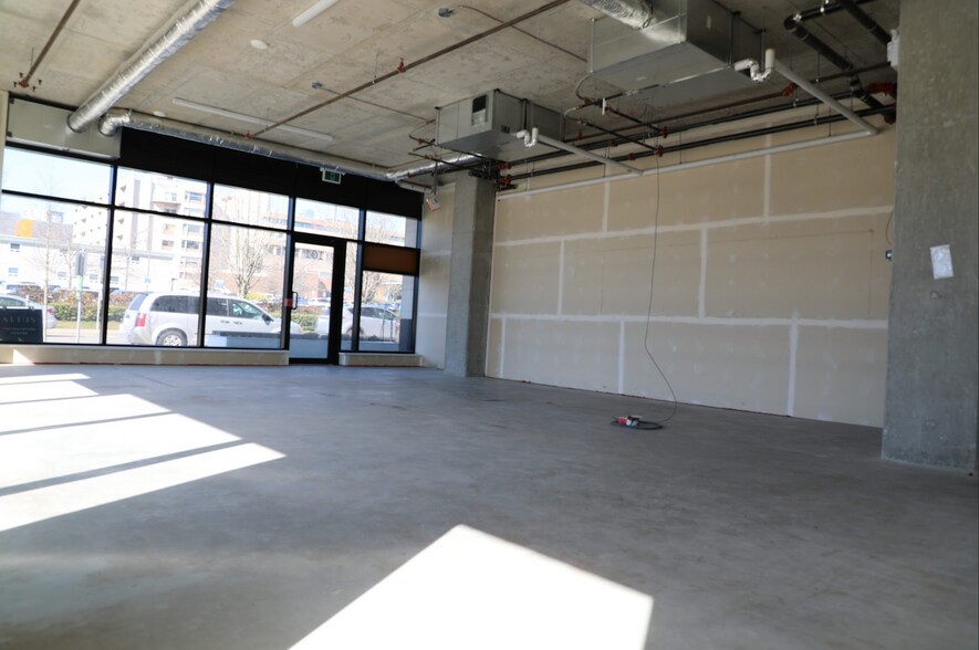 More Photos Of 1526 Finlay St, White Rock Apartments For Sale