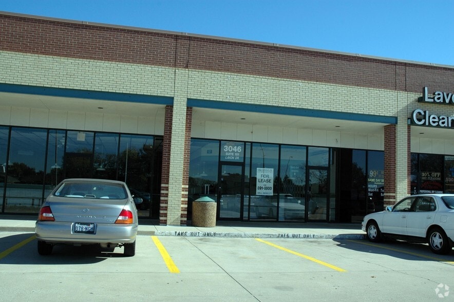 More Photos Of 3046 Lavon Dr, Garland General Retail For Lease
