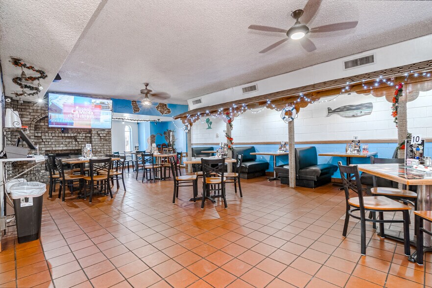 More Photos Of 2411 W Wall St, Midland Restaurant For Sale