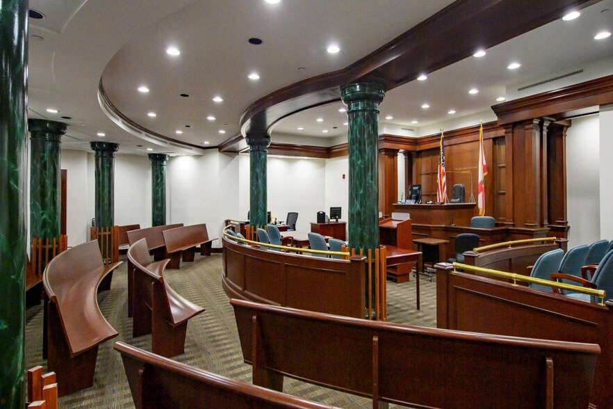 More Photos Of 73 W Flagler St, Miami Office For Sale