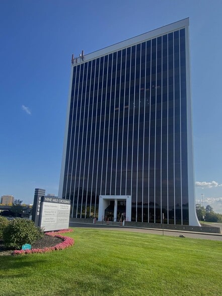 More Photos Of 17515 W 9 Mile Rd, Southfield Office For Sale