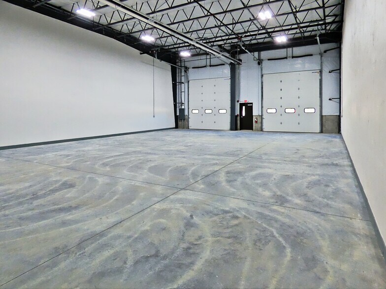 More Photos Of South Shore Abington Industrial Park, Abington Warehouse For Lease