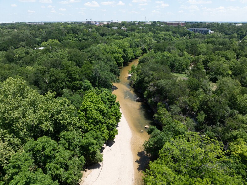 More Photos Of 704 W 2nd Ave, Belton Land For Sale