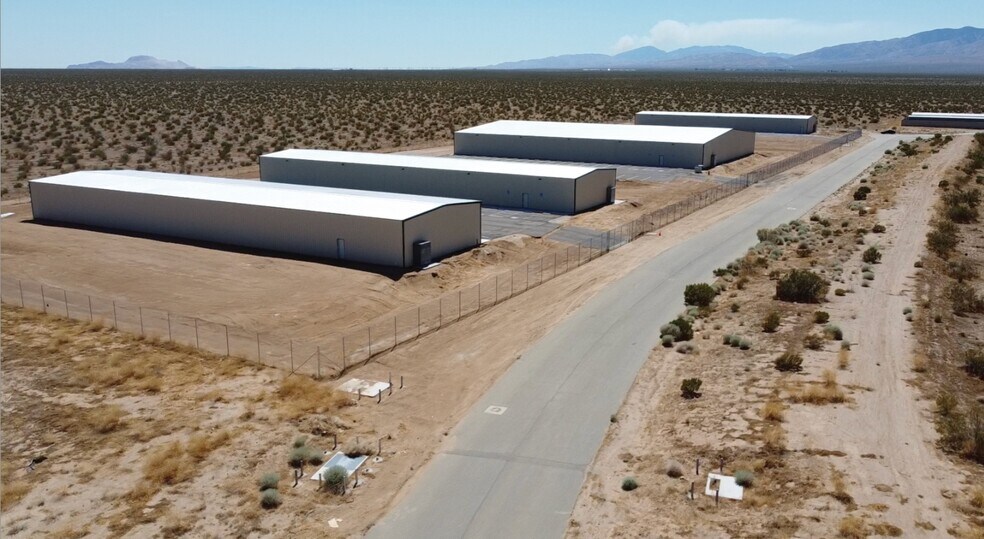 More Photos Of 5500 Lindbergh Blvd, California City Warehouse For Sale