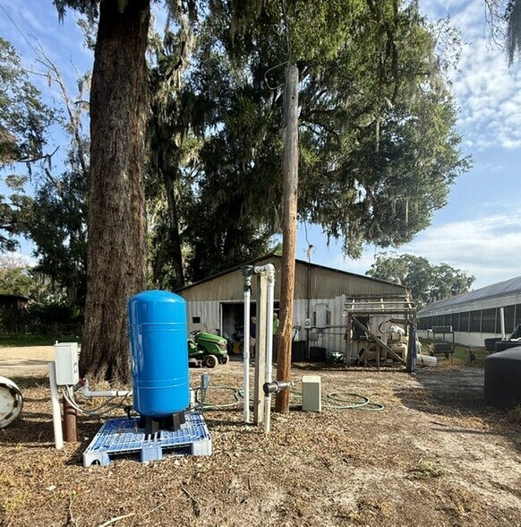 More Photos Of 17323 Lake St, Umatilla Specialty For Sale