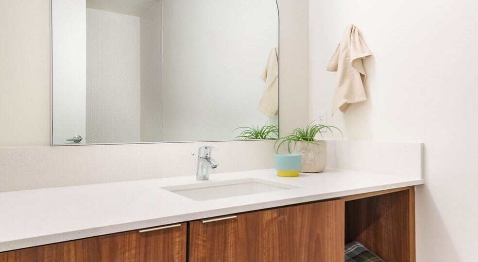 More Photos Of 1025 W Main St, Boise Apartments For Sale