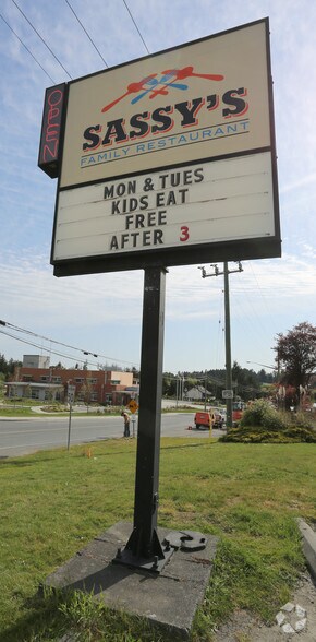 More Photos Of 6719 W Saanich Rd, Central Saanich Restaurant For Sale