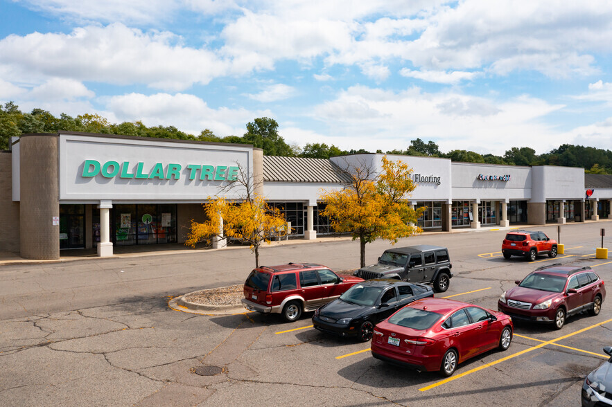 Primary Photo Of 5700 Beckley Rd, Battle Creek Storefront For Lease