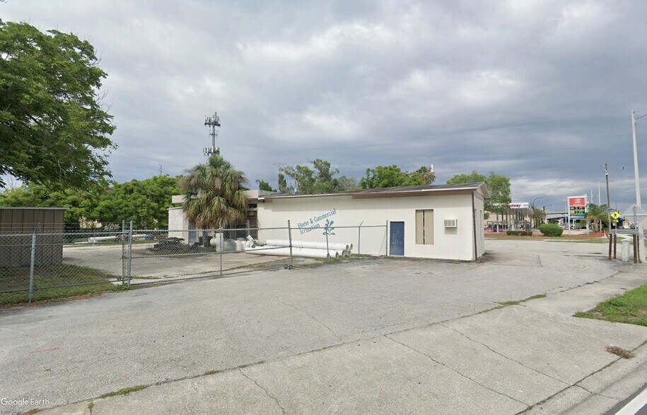 More Photos Of 2625 W Fairbanks Ave, Winter Park Warehouse For Lease